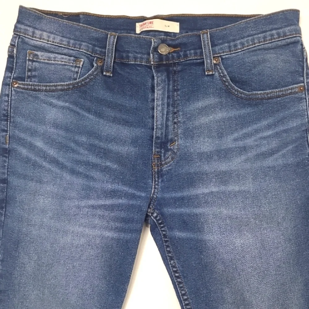 Levis sleek stylish